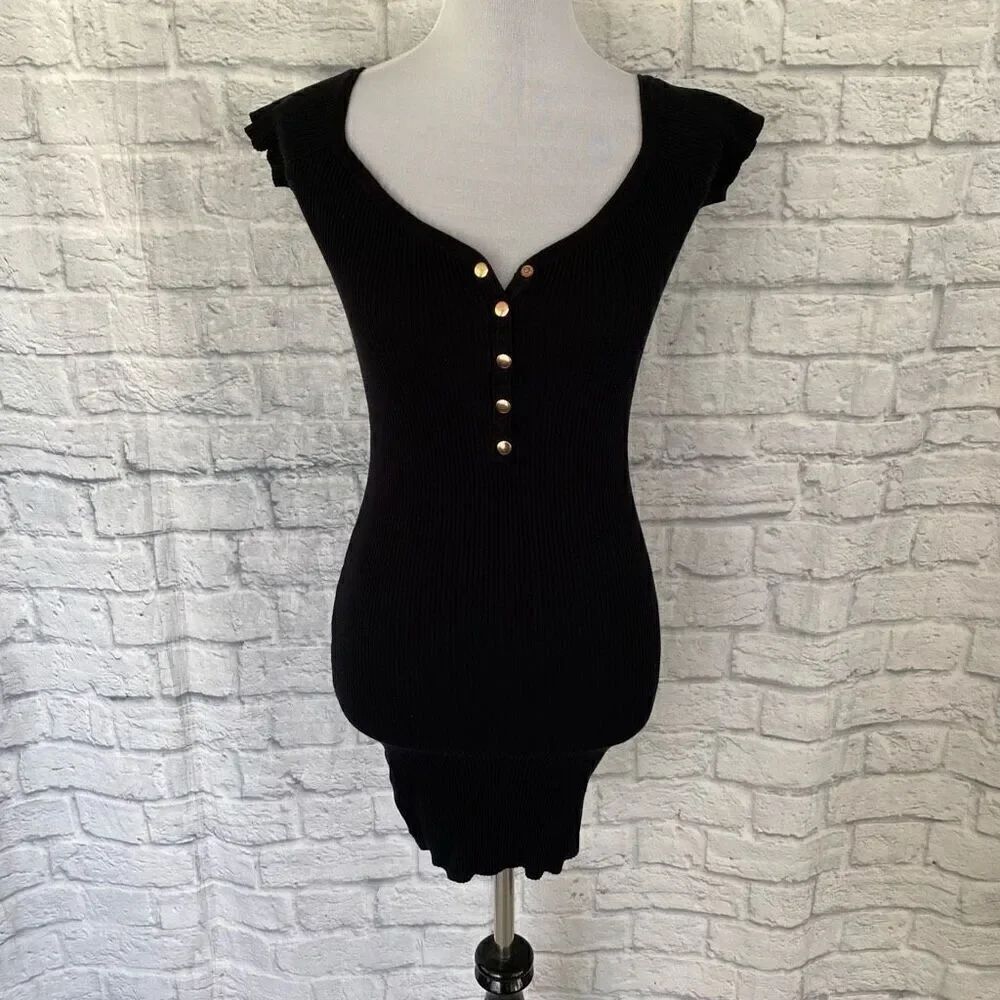 Love Tree women M scoopneck ribbed bodycon cap sleeve dress w/buttons black
